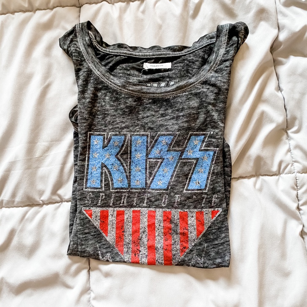 Kiss graphic t-shirt